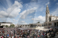 NEWS - Papst Franziskus besucht Fatima