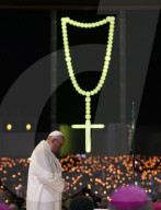 NEWS - Papst Franziskus besucht Fatima