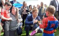 PEOPLE - Kate, William und Harry laden zur 'Tea Party' beim Buckingham Palast