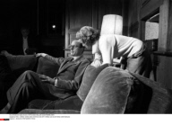 FRA< CHIRAC DANS SON CHATEAU DE BITY APRES LES ELECTIONS CANTONALES