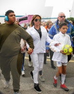 PEOPLE - Katie Price gewinnt mit ihrem Team den Charity-Fussballmatch