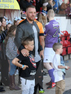 PEOPLE - Katie Price gewinnt mit ihrem Team den Charity-Fussballmatch