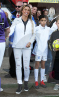 PEOPLE - Katie Price gewinnt mit ihrem Team den Charity-Fussballmatch
