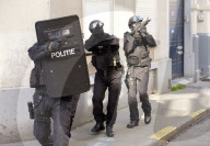 NEWS - Dramatische Dreharbeiten zum Brüssel-Terrorfilm "Broken Doors"