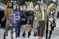PEOPLE - Isabelle Huppert an der Louis Vuitton Cruise Show in Kyoto