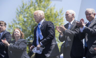 NEWS - Donald Trump gedenkt den getöteten Polizisten