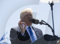 NEWS - Donald Trump gedenkt den getöteten Polizisten