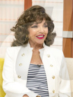 PEOPLE - Dame Joan Collins zu Besuch in den ITV Studios
