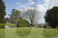 PEOPLE - So wohnen Sir Anselm Guise und Lady Sarah Guise in Gloucestershire