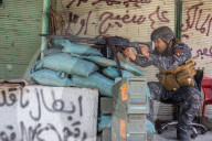 NEWS - Mosul: Menschen flÃ¼chten aus der unter Beschuss stehenden Stadt