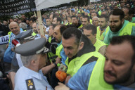 NEWS - Athen: Proteste gegen Sparmassnahmen