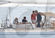 PEOPLE - Cannes 2017: Jeremy Irons geniesst seine Yacht
