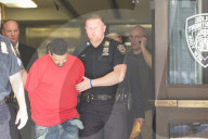 NEWS - Times Square Anschlag: Täter Richard Rojas wird von der Polizei abgeführt