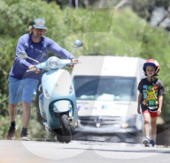 PEOPLE - Owen Wilson's Vespa hat den Geist aufgegeben