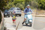PEOPLE - Owen Wilson's Vespa hat den Geist aufgegeben
