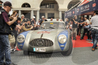FEATURE - Mille Miglia: Das jährliche Oldtimer Rennen in Rom