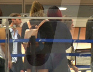 EXKLUSIV - Pippa Middleton und Eheman James Matthews auf dem Weg in die Flitterwochen