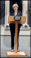 NEWS - Anschlag in Manchester: Theresa May äussert sich an der Downing Street 