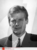 PEOPLE - Roger Moore ist im Alter von 89 Jahren gestorben 