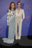 PEOPLE - Cannes 2017: Promis auf dem Teppich zum Jubiläumsdinner