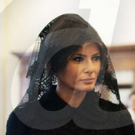 NEWS - Rom: Die Trumps zu Besuch beim Papst - Melania und Ivanka mit Kopfbedekung