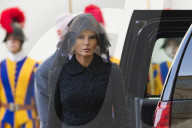 NEWS - Rom: Die Trumps zu Besuch beim Papst - Melania und Ivanka mit Kopfbedekung
