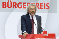 NEWS - Berlin:  Can Dundar erhält den Gustav Heinemann Bürgerpreis