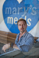 PEOPLE - Gerard Butler besucht Hilfswerk in Liberia