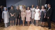 NEWS - Brüssel: Die First Ladys besuchen das Magritte Museum