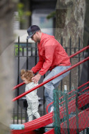 EXKLUSIV - Daddy on Duty: Justin Timberlake spielt mit Klein Silas im Park