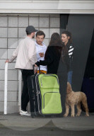 PEOPLE - Louis Tomlinson kriegt Besuch von Freundin Elanor