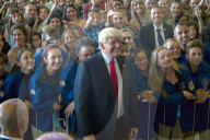 NEWS - Italien: Trump besucht den MilitÃ¤rflugplatz in Sigonella