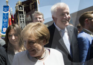 NEWS - München: Angela Merkel im Festzelt bei der Truderinger Festwoche 