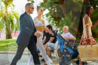 PEOPLE - Cannes 2017: Bella Hadid unwohl in Netzhose