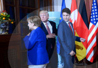 NEWS - G7 in Taormina: Posieren für das Gruppenbild