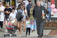 PEOPLE - Alec Baldwin mit der ganzen Familie in New York unterwegs