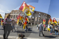 NEWS - Italien: Alitalia Mitarbeiter protestieren in Rom