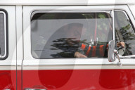 EXKLUSIV - Justin Timberlake und Jessica Biel gehen mit dem VW Bus einkaufen