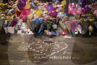 NEWS - Gedenkfeier für die Opfer in Manchester auf dem St. Ann's Square