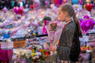 NEWS - Gedenkfeier für die Opfer in Manchester auf dem St. Ann's Square