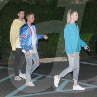 PEOPLE - Justin Bieber geht mit Freunden in den Hamptons zum Dinner