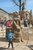 FEATURE - Sandskulpturen Festival in St. Petersburg