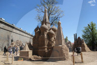 FEATURE - Sandskulpturen Festival in St. Petersburg