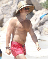 EXKLUSIV - Orlando Bloom mit einer 'Mystery Women' am Beach von Malibu