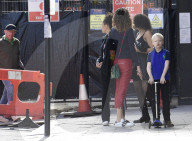 EXKLUSIV -  Boris Becker mit seiner Familie in London unterwegs