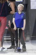 EXKLUSIV -  Boris Becker mit seiner Familie in London unterwegs