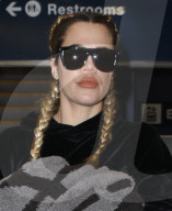 PEOPLE - "Duckmouth" - Hat sich Khloe Kardashian die Lippen aufgespritzt?