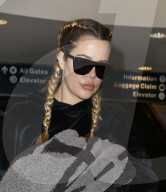 PEOPLE - "Duckmouth" - Hat sich Khloe Kardashian die Lippen aufgespritzt?