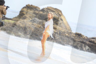 EXKLUSIV - Joanna Kruppa posiert sexy am Strand von Malibu