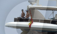 PEOPLE - Die spanischen Fussballer geniessen ihre Ferien